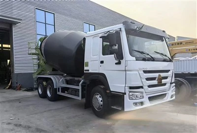 کامیون میکسر بتن هوو